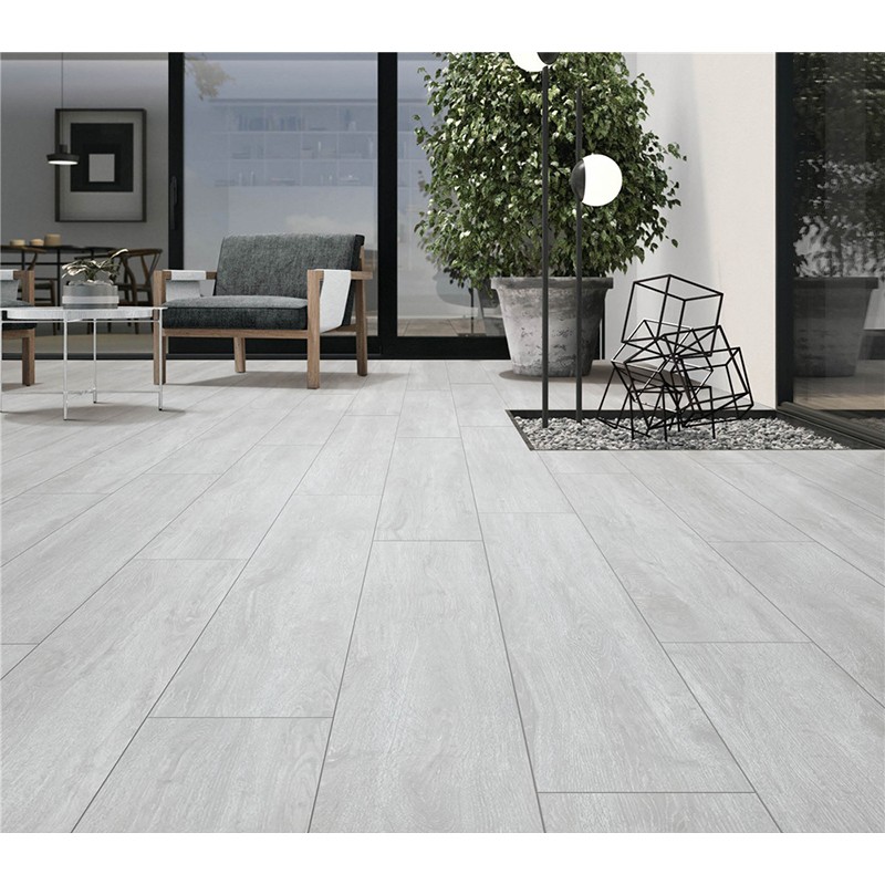 classic-wood-grey-matt-timber-porcelain-tile Hybrid